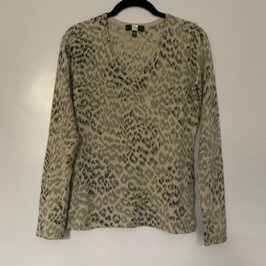 Saks Fifth Avenue V-Neck Leopard Sweater Small